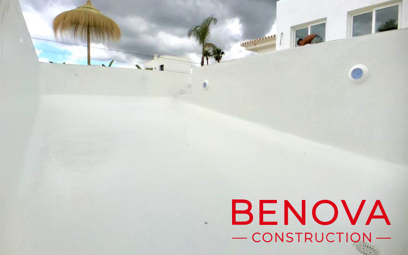 Reforma de piscina estilo ibicenco en Jávea